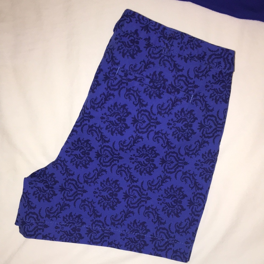 MUST GO PRICING Kenar Chino Shorts Blue w/ Royal Blue Pattern size 4